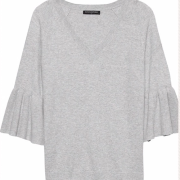 NWT Banana Republic 3/4 Bell Sleeve Sweater - Picture 2 of 7